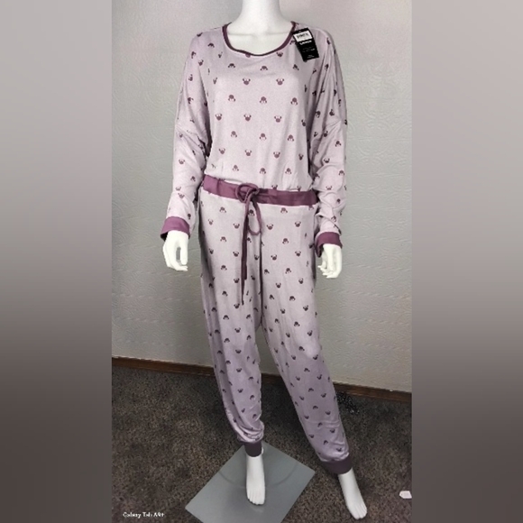 Disney -Womans Mini mouse 2 pc Pajamas set - Picture 7 of 10